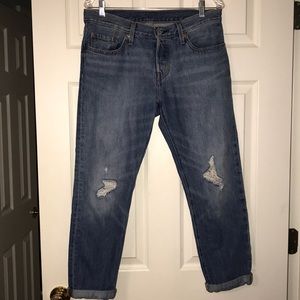 Women’s Levi’s boyfriend jeans
